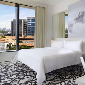 Premier Guest Room 1 King